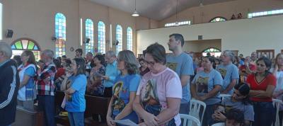 Novenas em CelebraÃ§Ã£o aos 40 Anos da Comunidade de Nossa Senhora do PerpÃ©tuo Socorro, no Bairro Cristo Rei tem reunido centenas de devotos